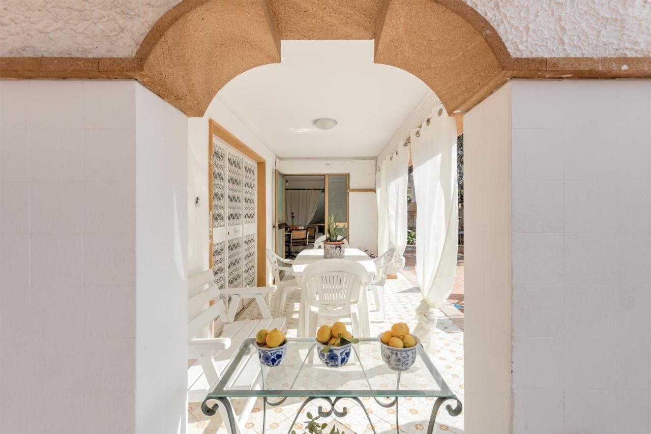 Casa In Villa A Mondello-700M Dal Mare 팔레르모 외부 사진
