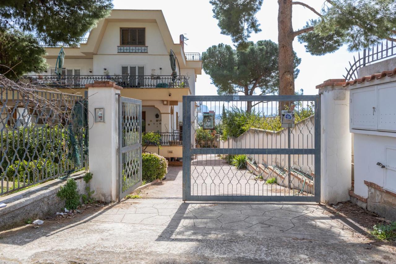 Casa In Villa A Mondello-700M Dal Mare 팔레르모 외부 사진